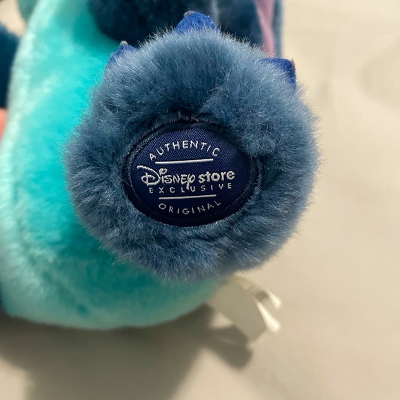 RARE Disney Store Exclusive Stitch Plush -Authentic Original - Picture 3 of 3